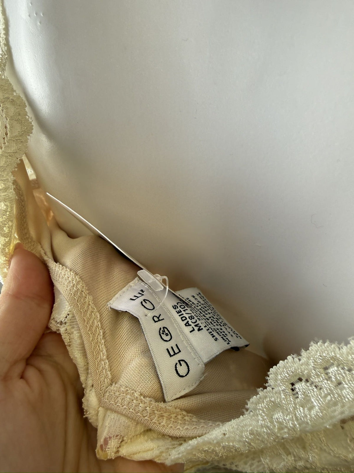 Beige Lace Sleeveless Top