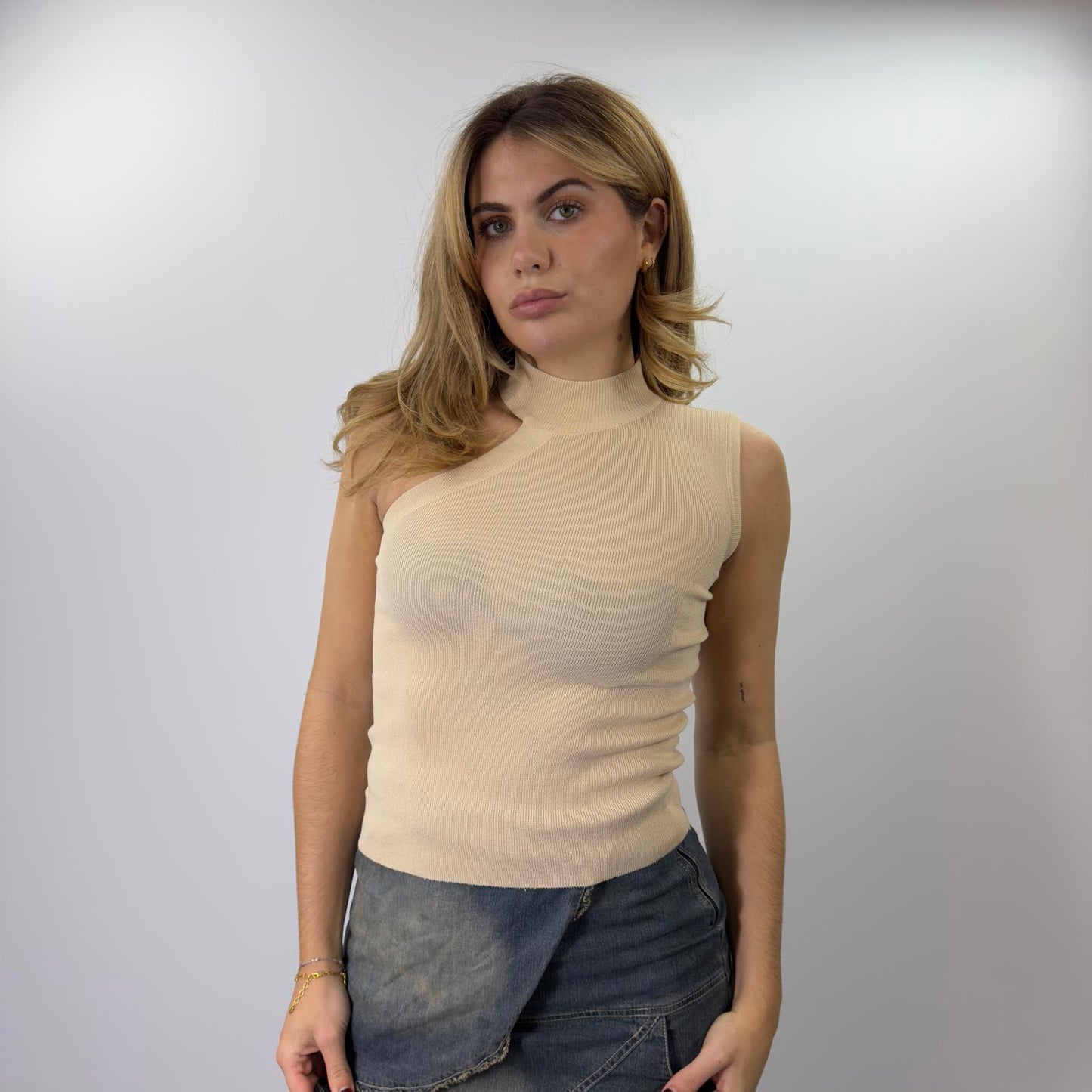 Cream Sleeveless High Neck Knit Top- SIZE M