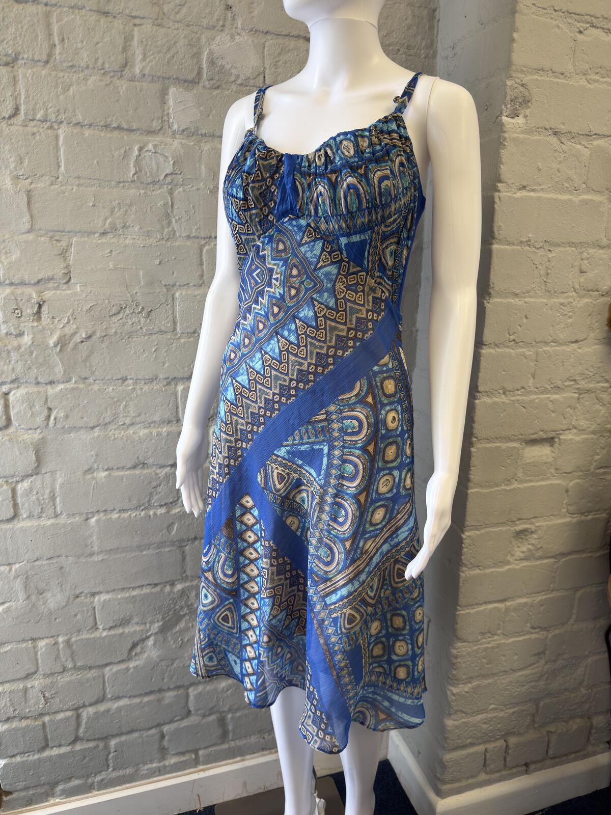 Nemo blue patterned strappy midi dress