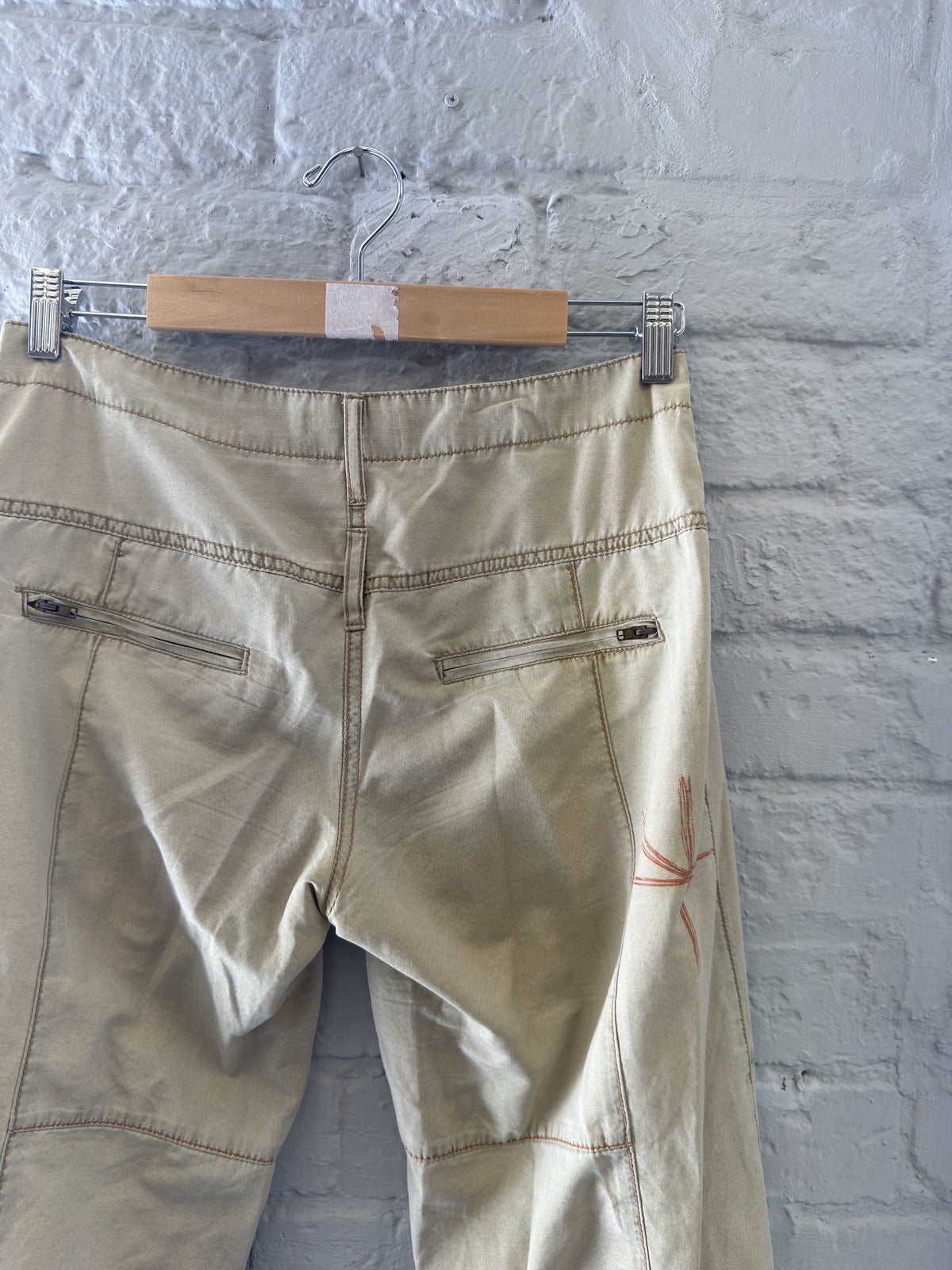 Beige Capri Trousers with Camo Print