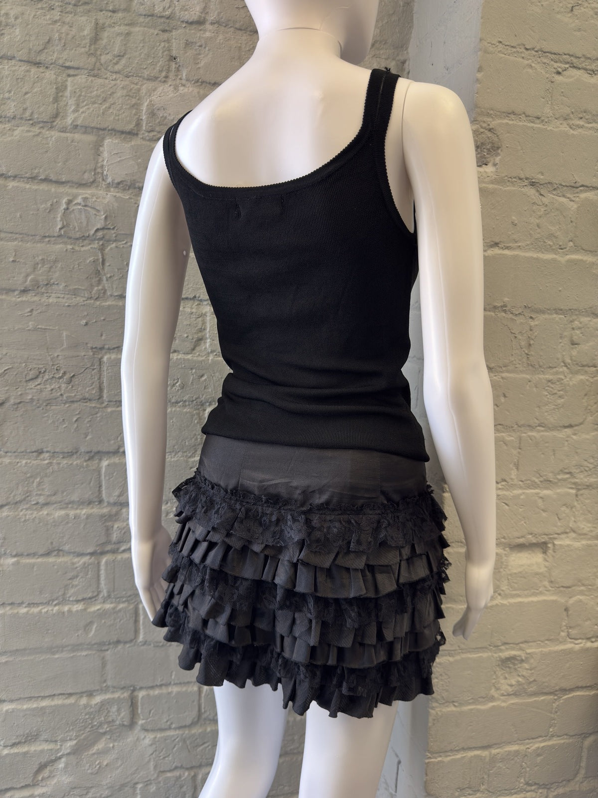 Noosi Italia Black Cami with Embroidered Floral Detail
