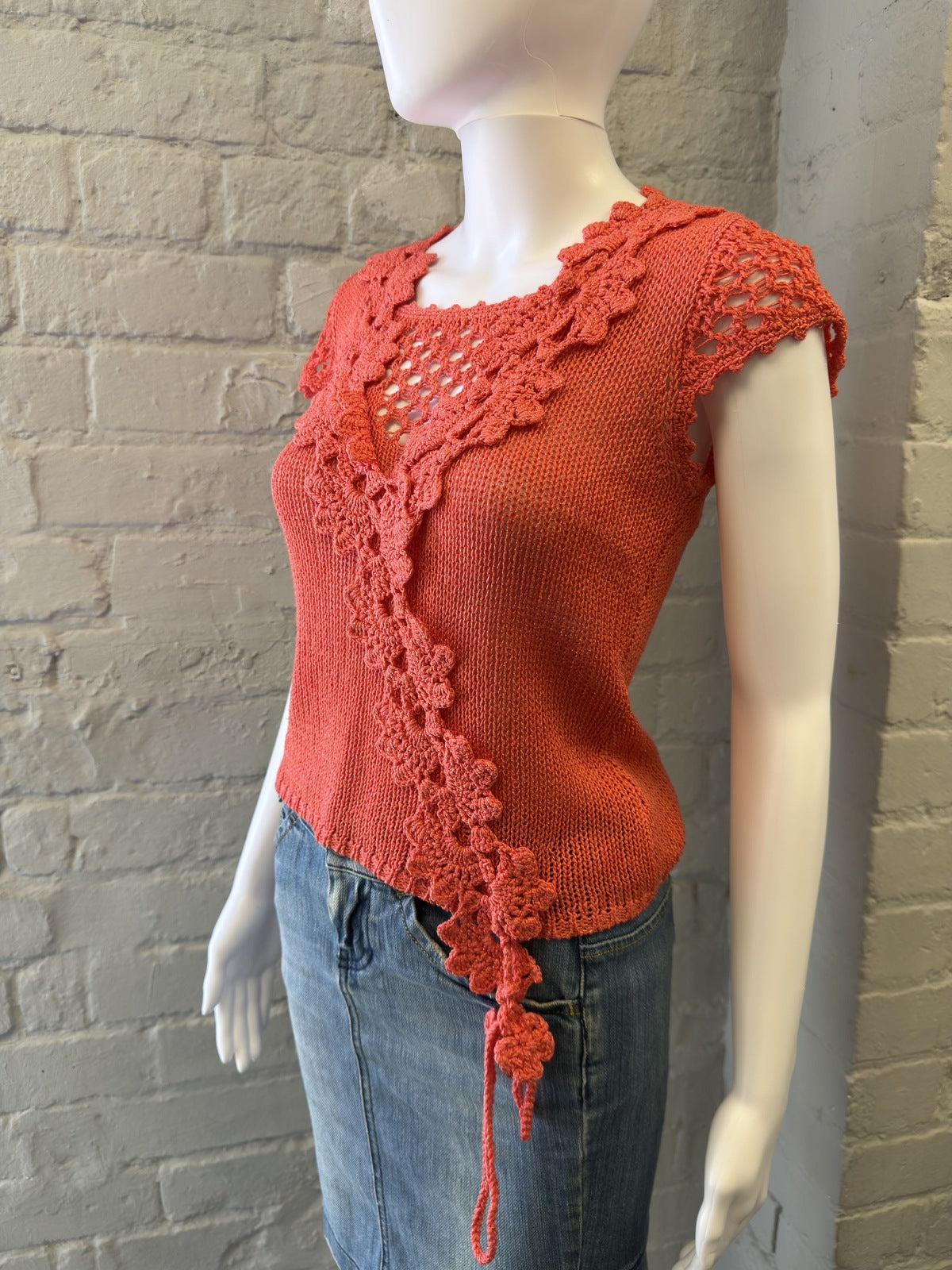 Fulida Coral Knit Floral Crochet Detail Top