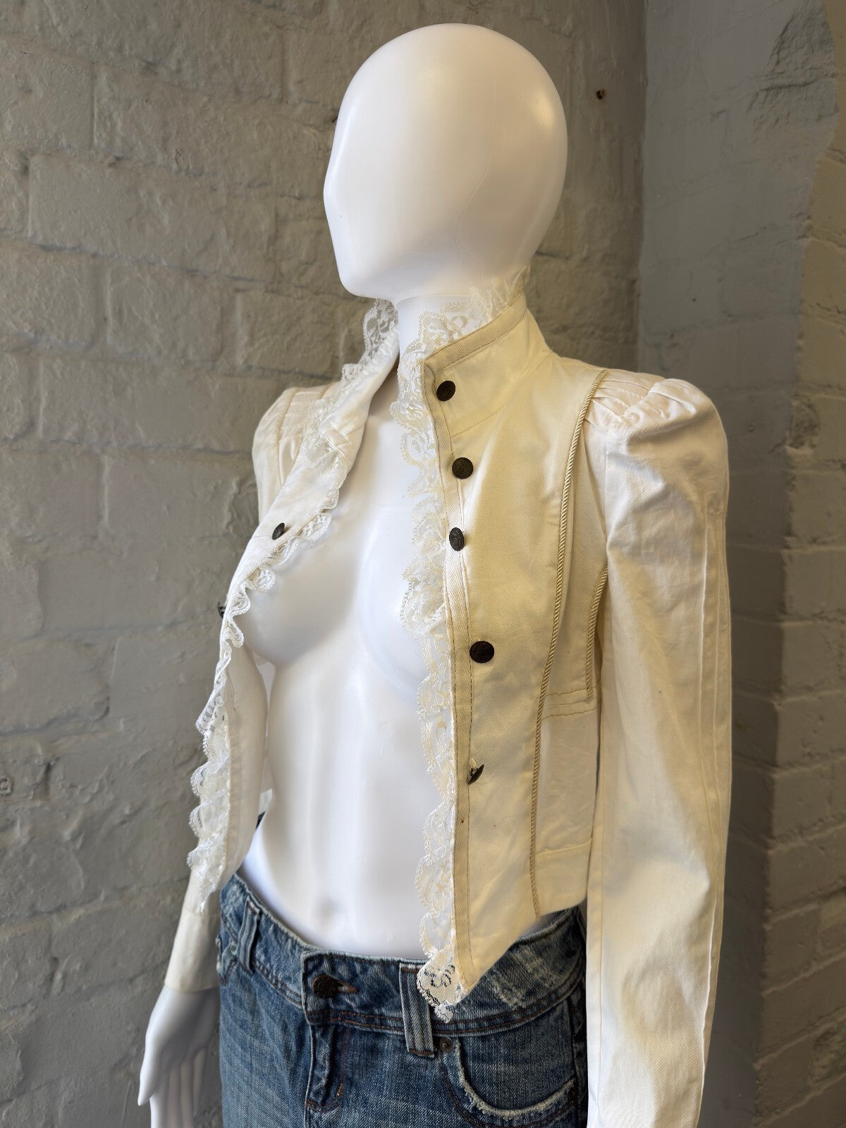 Vintage Cream Lace Trimmed Fitted Jacket