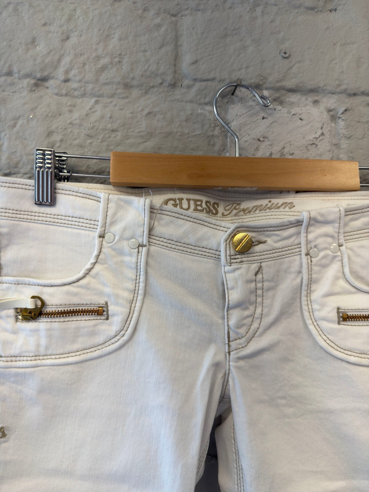 Guess White Denim Capri Jeans