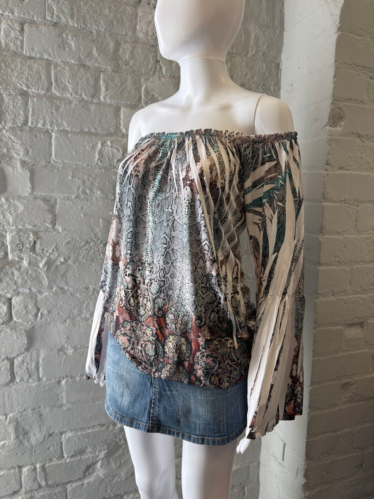 Vintage Snake Print Off-Shoulder Top