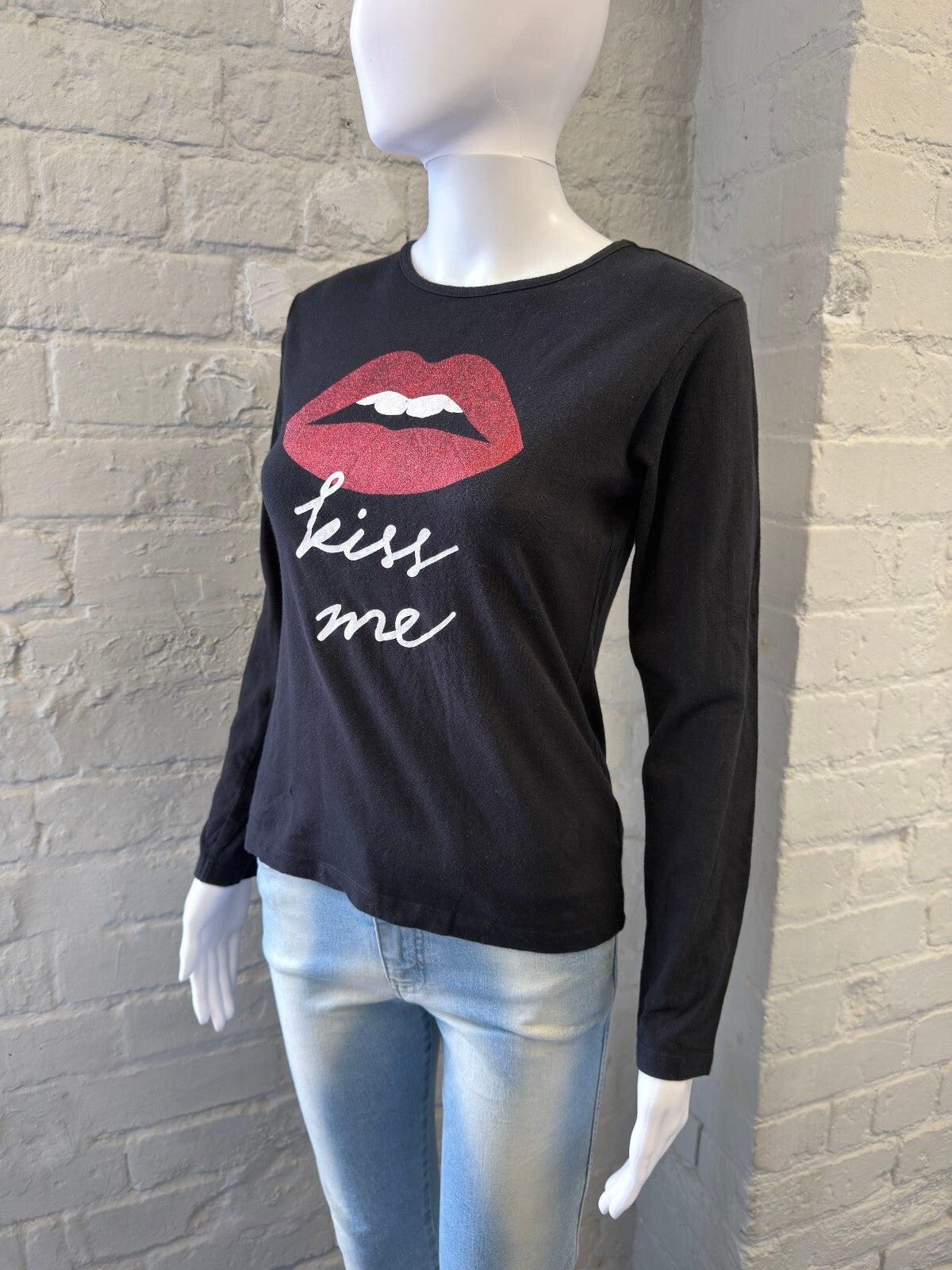 Black Long Sleeve T-Shirt with Kiss Me Lips Graphic