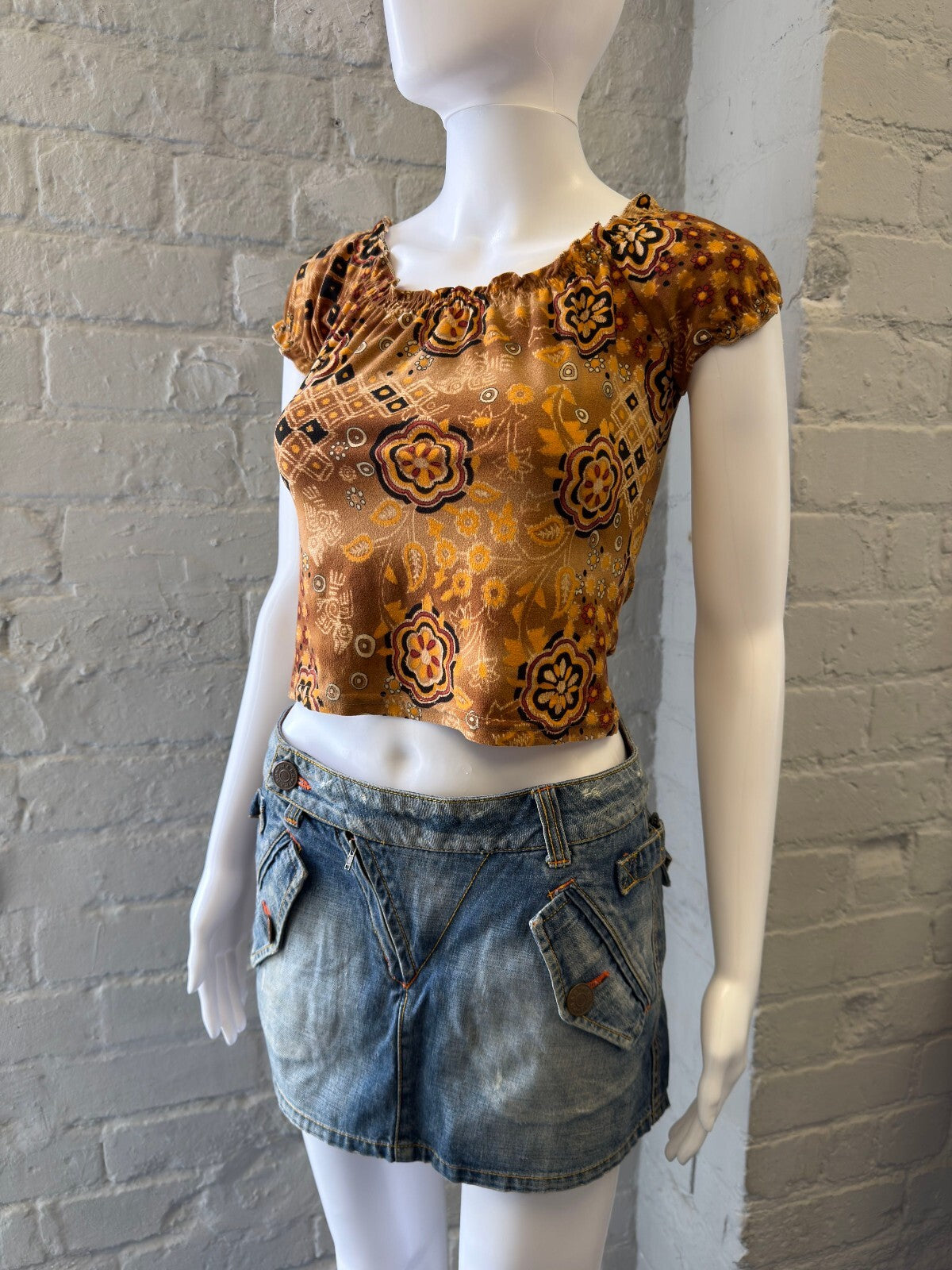 French Vintage Brown Floral Crop Top