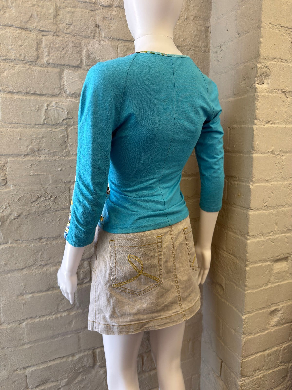 Blue Floral Print Fitted Top with 3/4 Sleeves