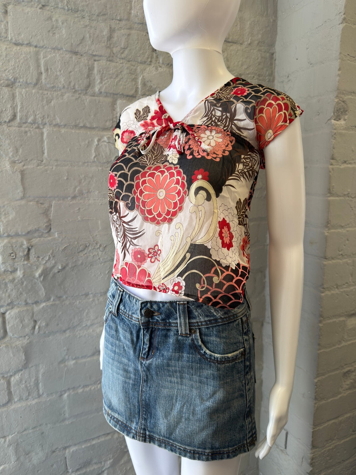 Floral Print Cap Sleeve Crop Top