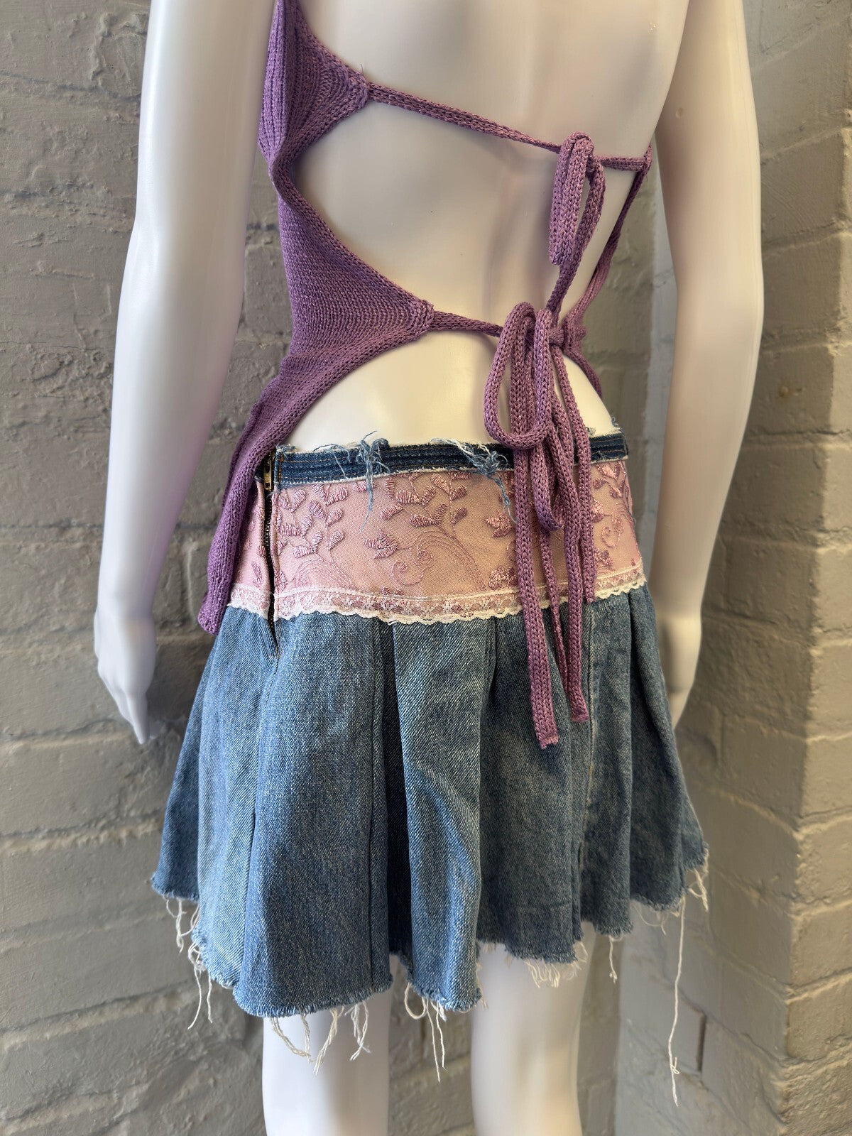Pink 2000s Lace Pleated Mini Skirt