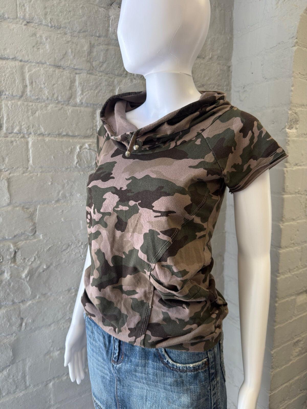 Camouflage Short Sleeve Hoodie Top
