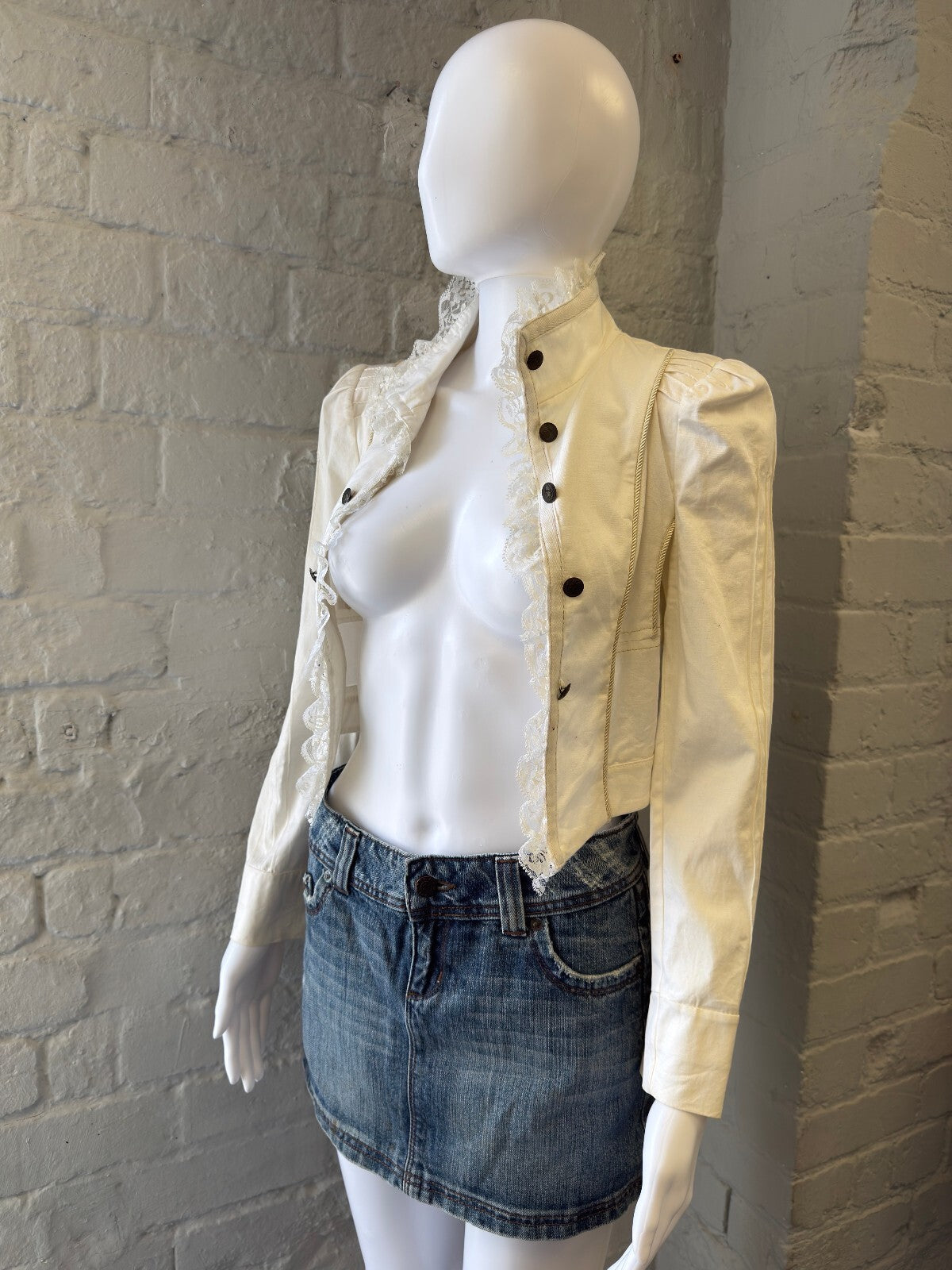 Vintage Cream Lace Trimmed Fitted Jacket