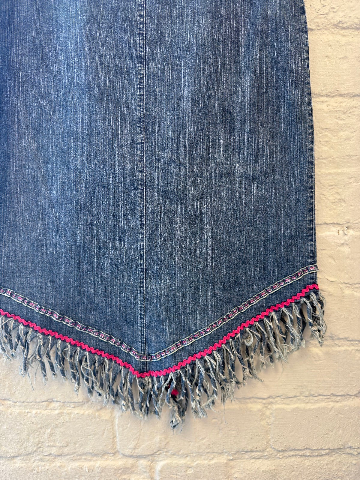 Denim Skirt Y2K with Fringed Hem and Pink Trim
