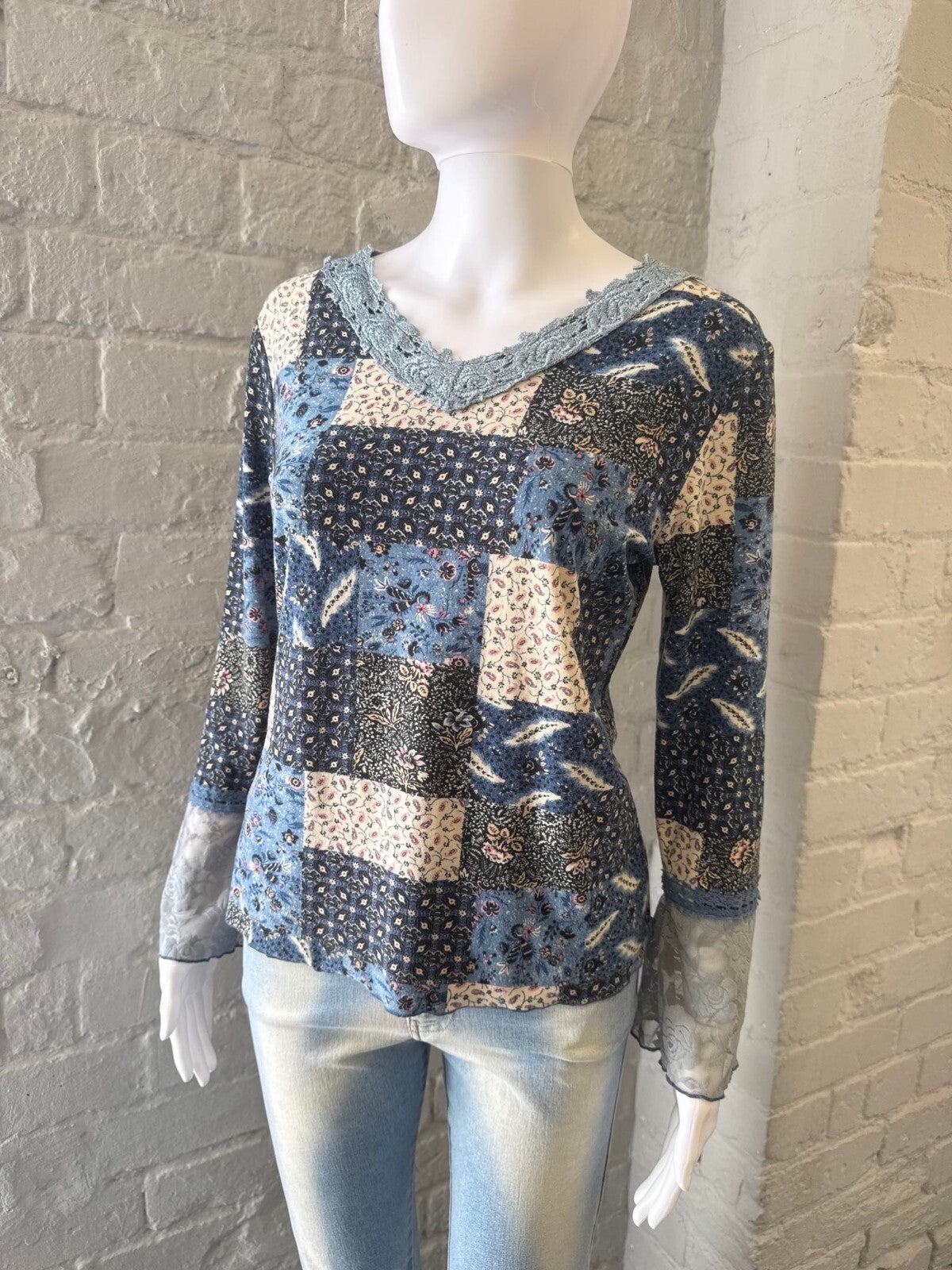 Patchwork Pattern V-Neck Long Sleeve Top with Lace Trim