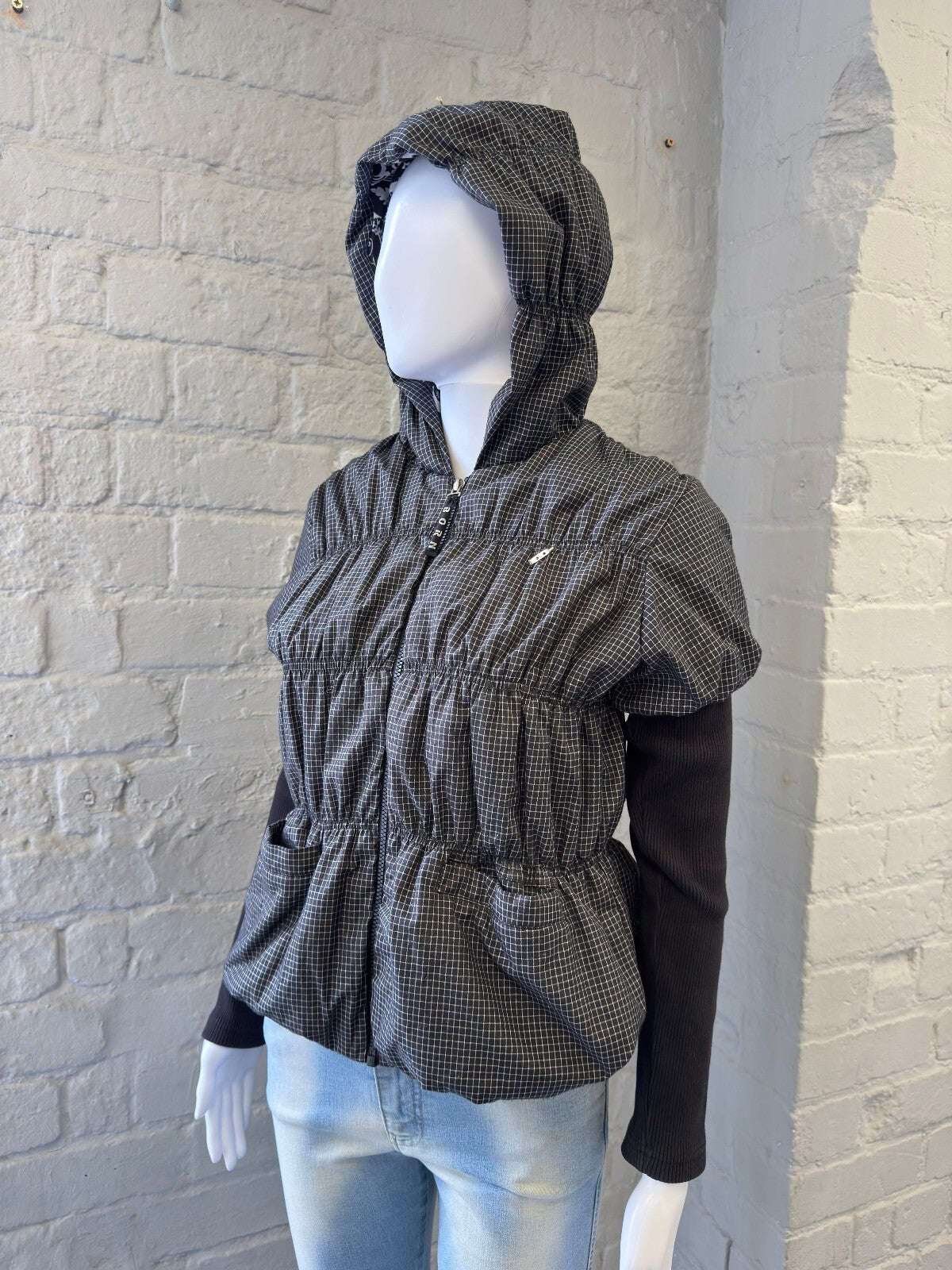 Hooded Jacket with Puffed Body and Long Sleeves