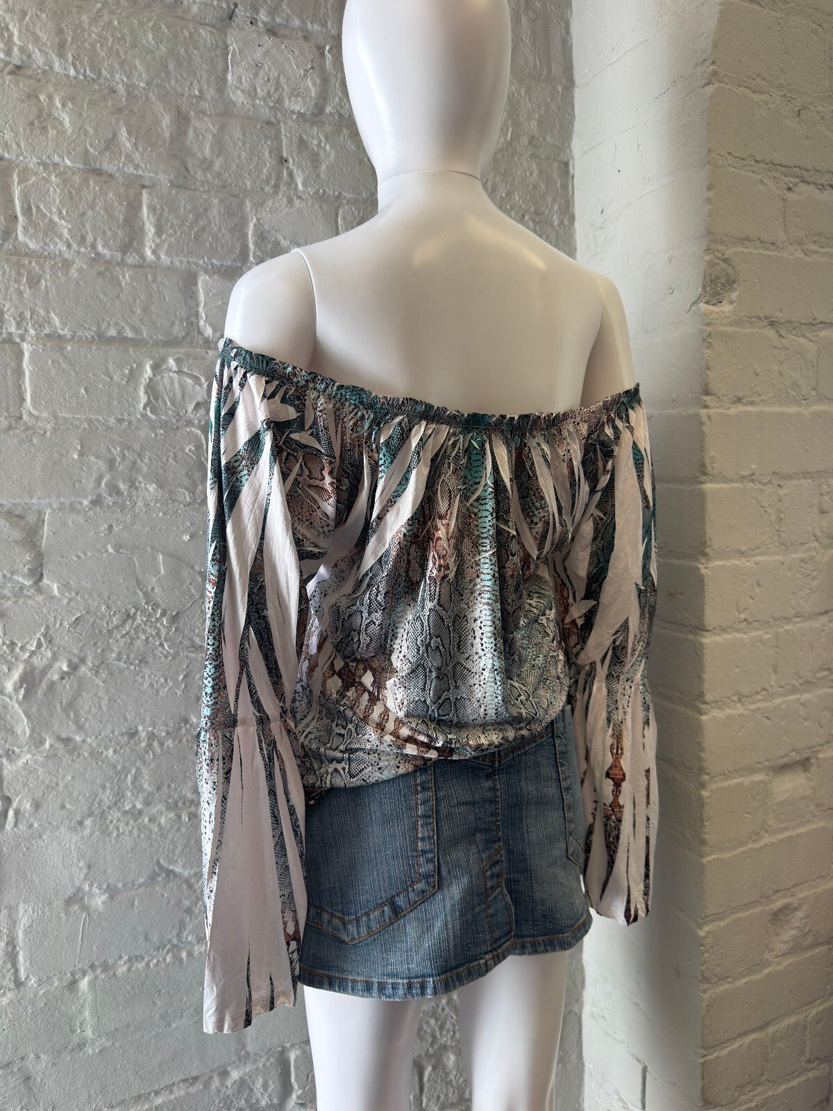 Vintage Snake Print Off-Shoulder Top