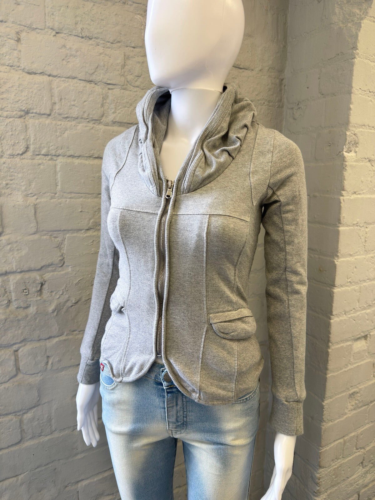 Y2K Grey Full Zip Jumper