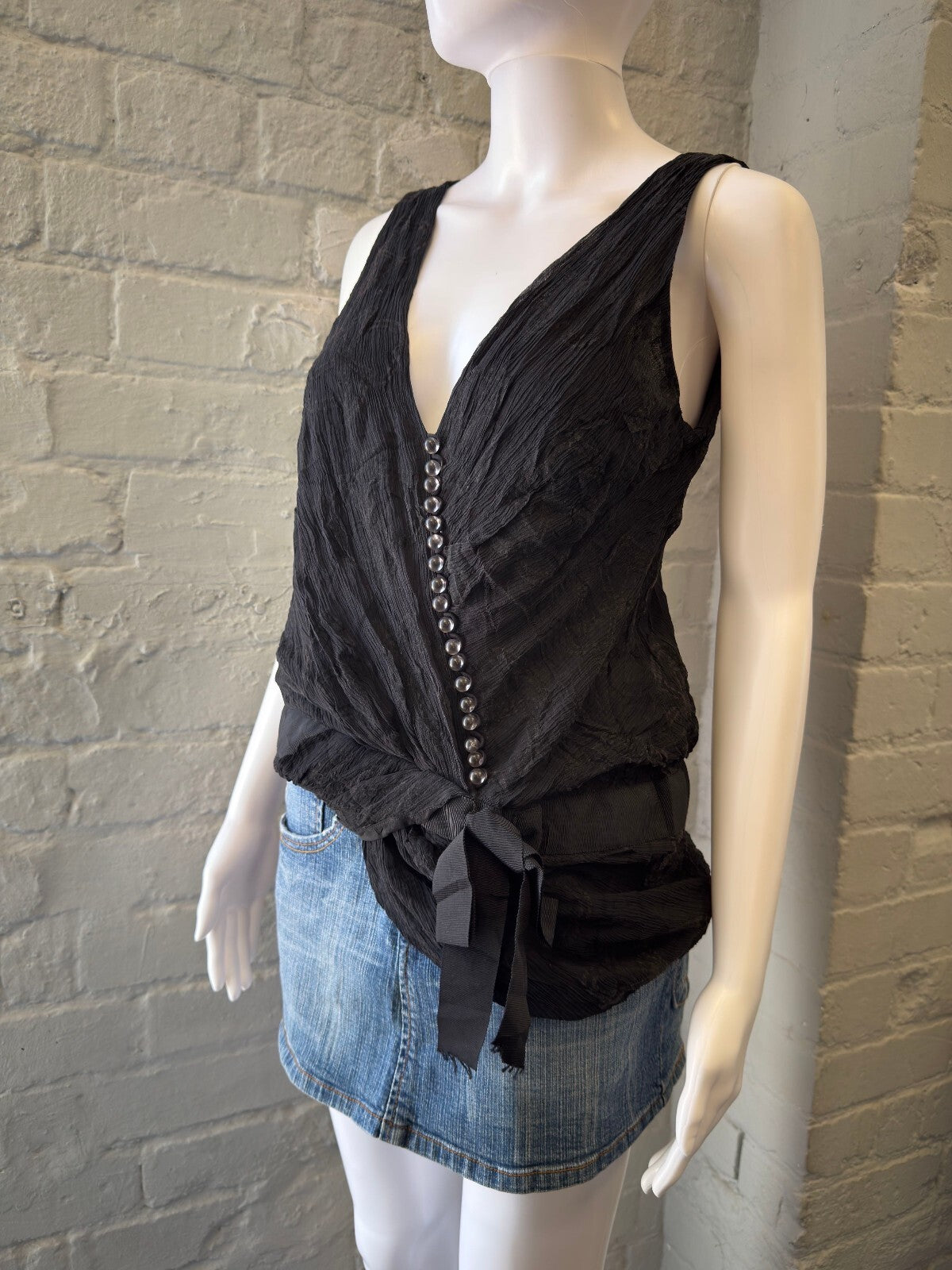 Marc Jacobs Silk Black Sleeveless V-Neck Blouse