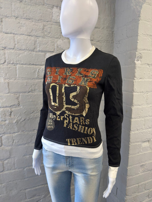 Vintage Black Long Sleeve Graphic T-Shirt