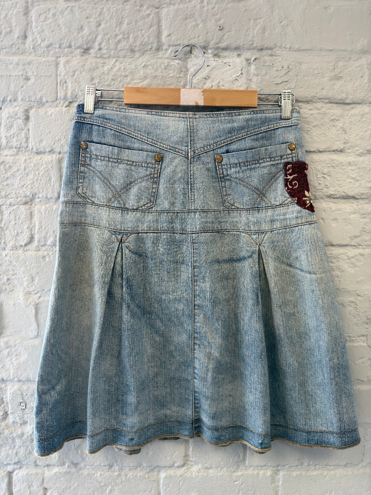90s Midi Denim Skirt with Embroidered Detail