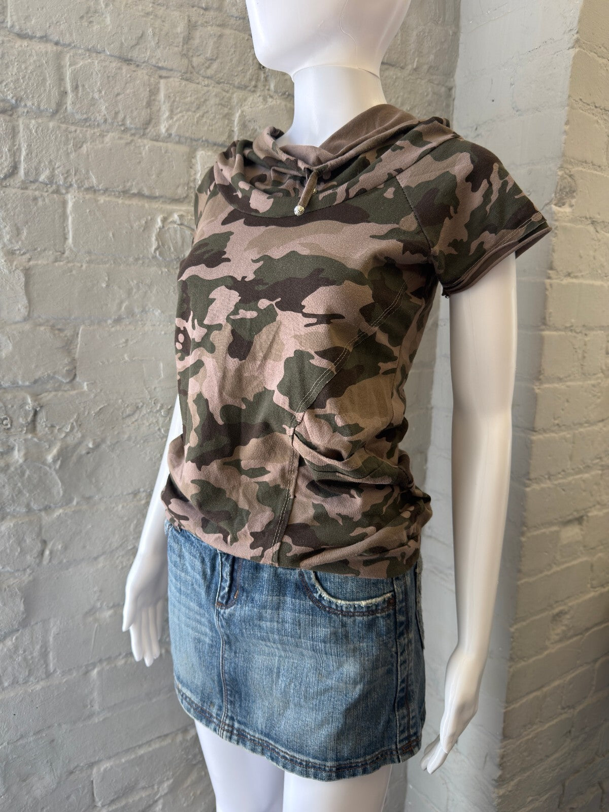 Camouflage Short Sleeve Hoodie Top