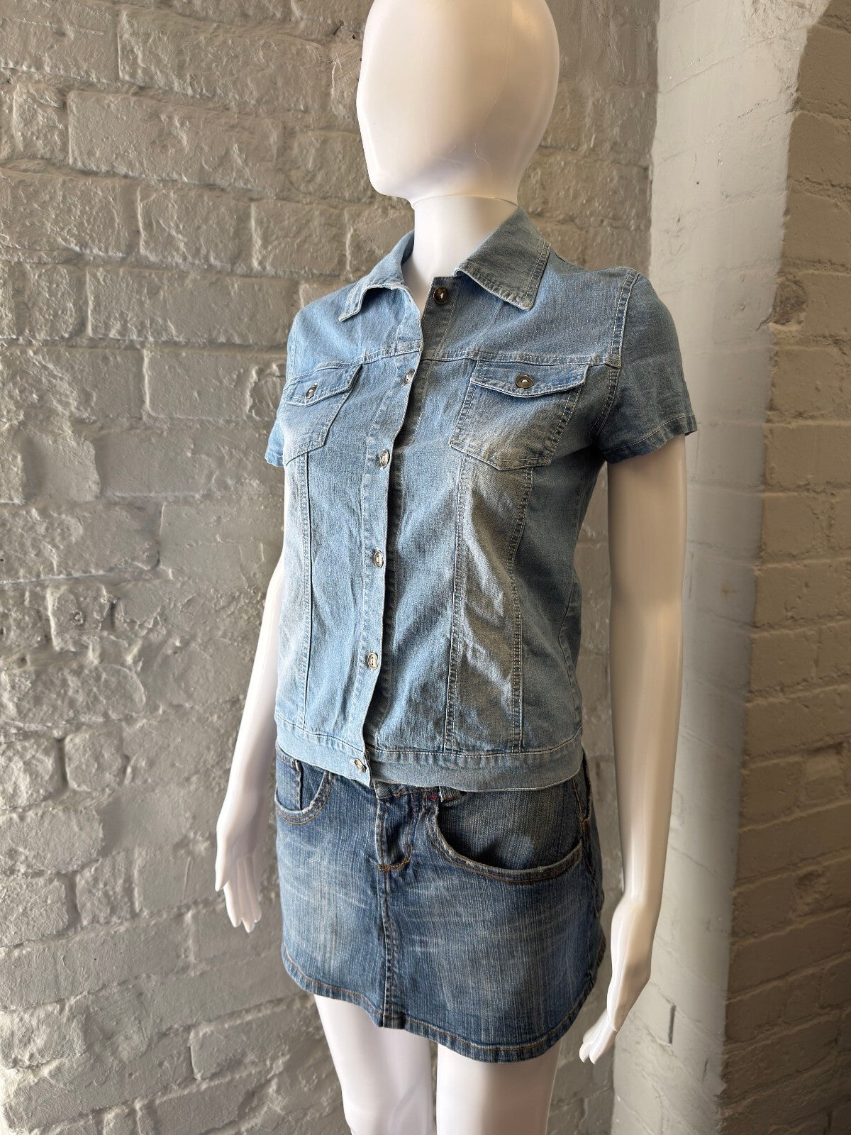 Vintage Light Blue Denim Short Sleeve Shirt