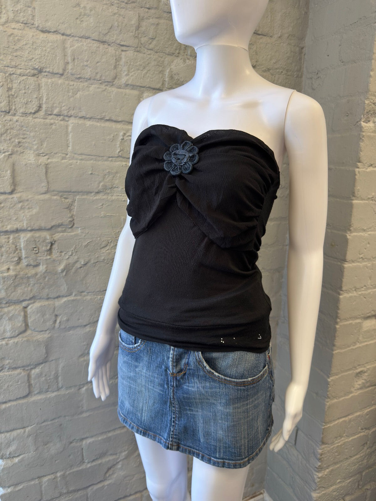 Made in Italy Black Bandeau with Floral Accent