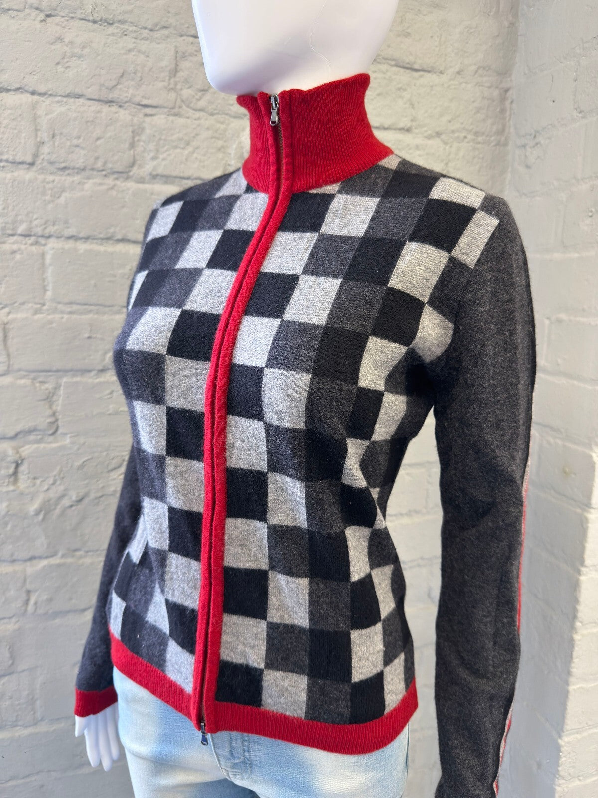 Checkered Wooll Zip-Up Jumper