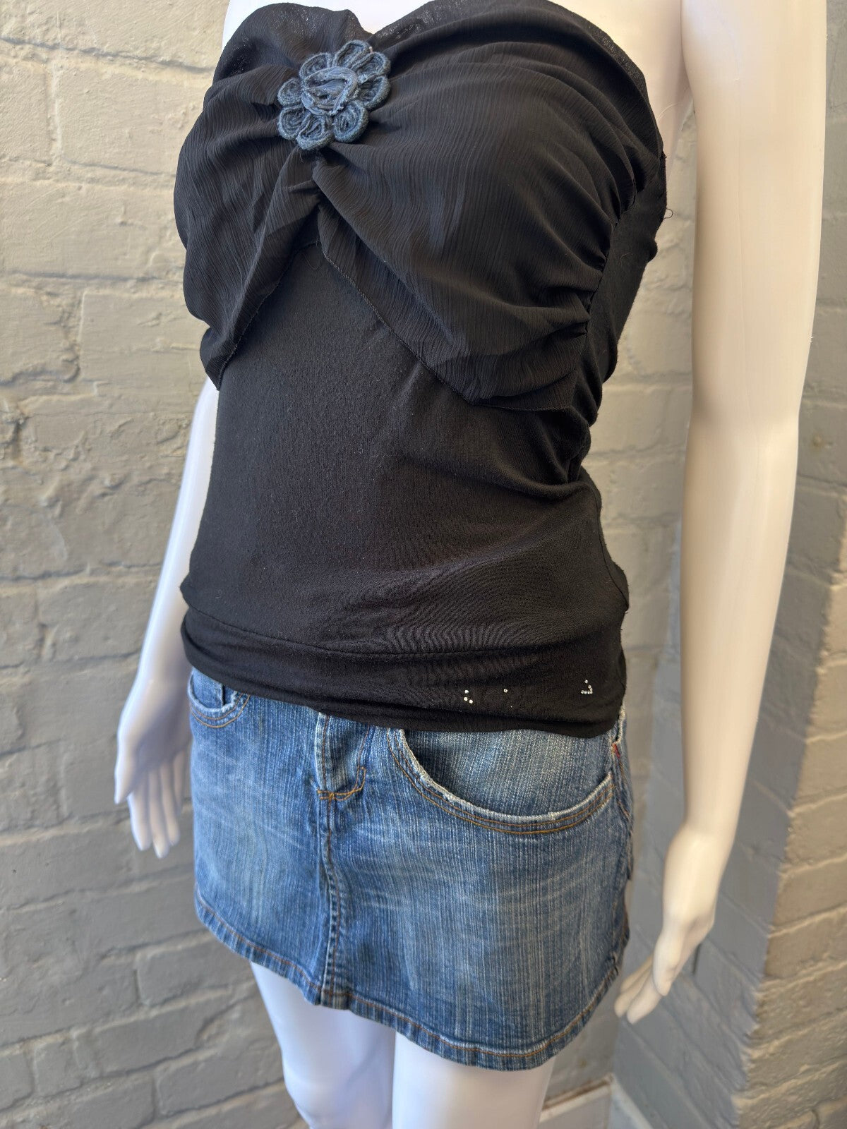 Made in Italy Black Bandeau with Floral Accent