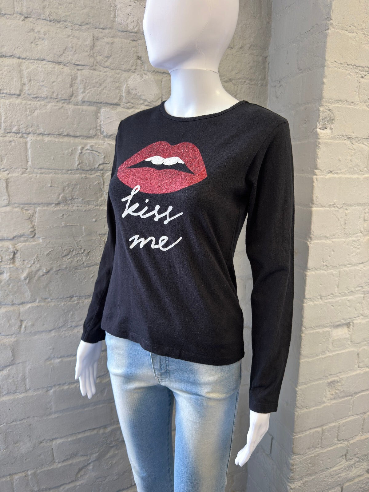 Black Long Sleeve T-Shirt with Kiss Me Lips Graphic